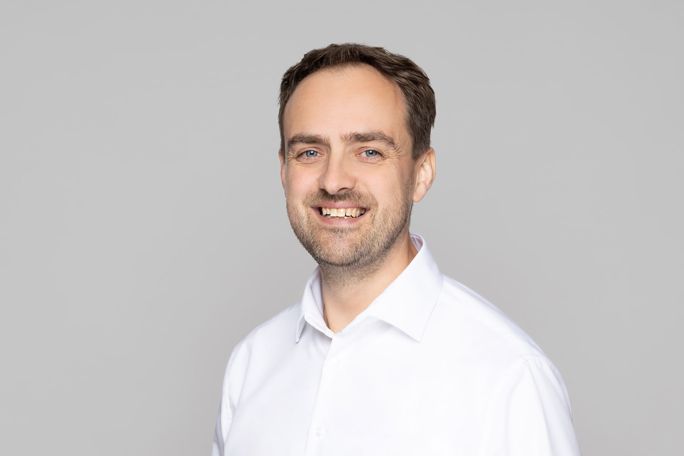 Stefan Stolzenberg - Leiter Finanz Stefan Stolzenberg - Leiter Finanz